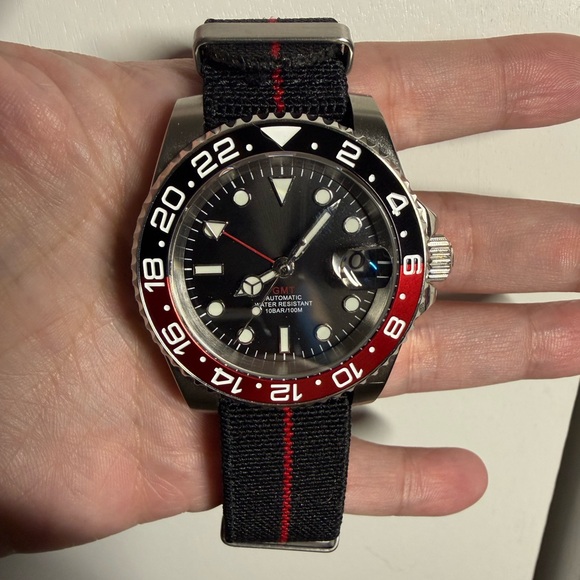 Black and Red GMT Dive Watch - Picture 3 of 4